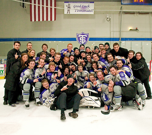 St Thomas wins MIAC regular season title (Greg Smith)