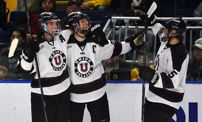 No. 1 Union beat No. 4 Vermont, 5-2, Friday at Webster Bank Arena in the NCAA East Regional semifinals. (Matt Eisenberg)