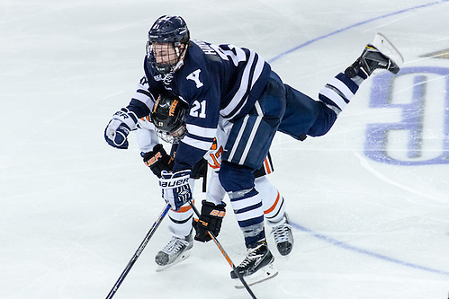 John Hayden (Yale - 21) and Garrett Skrbich (Princeton - 17) battle in the neutral zone. (Shelley M. Szwast)