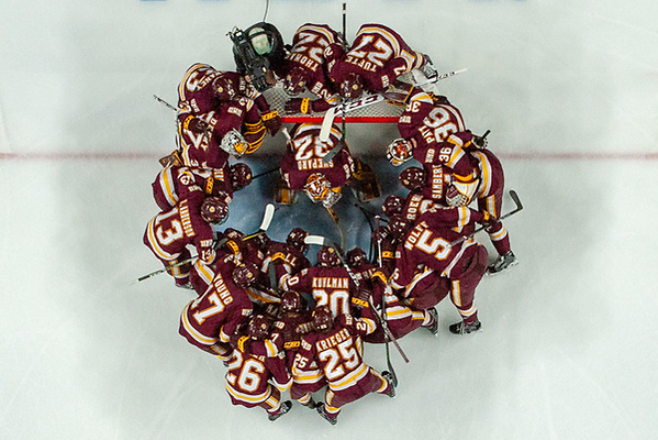 5 Apr 18: The University of Minnesota Duluth plays against the Ohio State University in a national semifinal of the the 2018 NCAA Division 1 Men's Frozen Four at the Xcel Energy Center in St. Paul, MN. (Jim Rosvold/USCHO.com)
