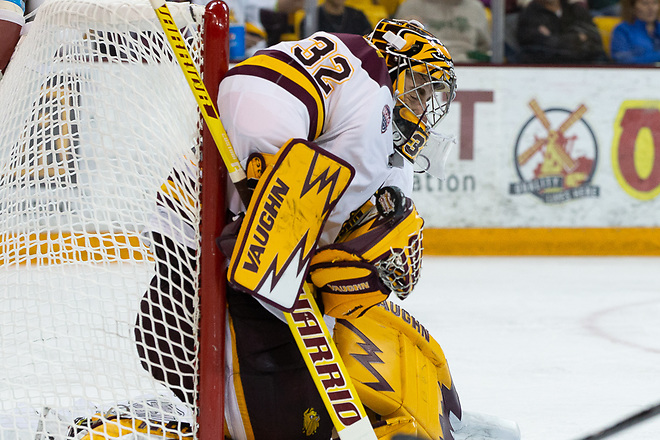 6 Oct 18: Hunter Shepard (Minnesota Duluth - 32). The University of Minnesota Golden Gophers play against the University of Minnesota Duluth Bulldogs in a non-conference matchup at AMSOIL Arena in Duluth, MN. (Jim Rosvold/University of Minnesota)